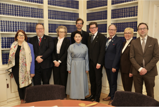 Гадаад харилцааны сайд Б.Батцэцэг Шведийн парламентын гишүүдтэй уулзав